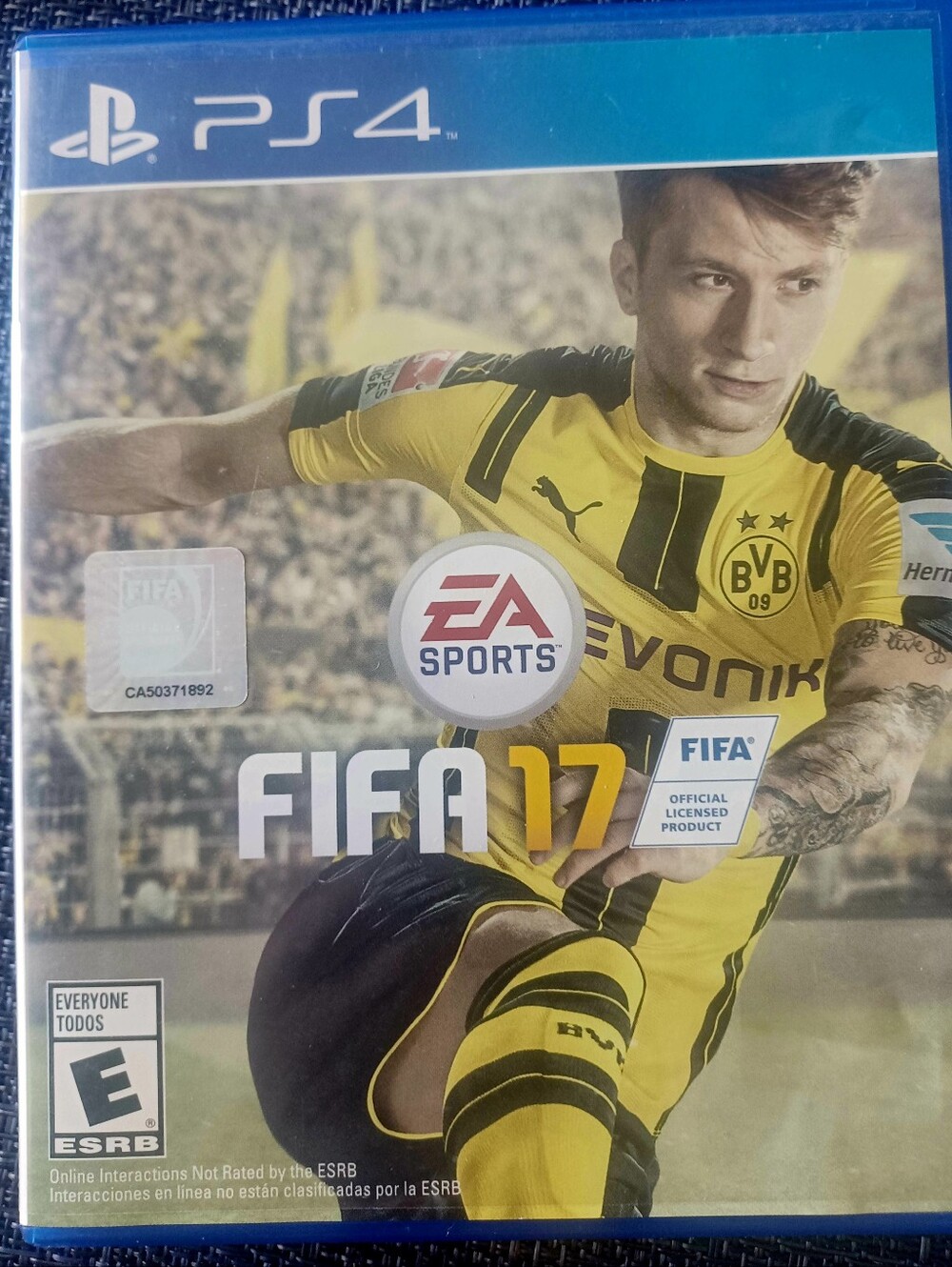 FIFA 17 - PS4 (Yellow)